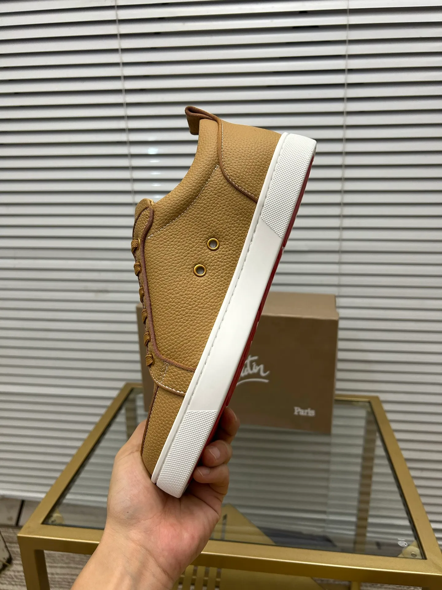 (Customized model) Ex-factory price is 480. christian louboutin (CL red sole shoes) counter series, casual sneakers for couples 📢 📢 📢 Exclusive hot style release 🎈🎈💪 Movable latex feet 👻 Finished outsole line [Proud] 😝Female 35-40# Male 38#-46, global supply😝 [Top version]: Original imported genuine leather upper, top original leather lining, original molded TPU outsole, original 1:1 detail processing, original shoe last,